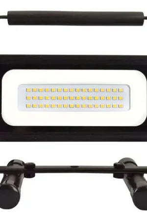 Ace 3000 lm LED Corded Stand (H or Scissor) Work Light Hot Deal